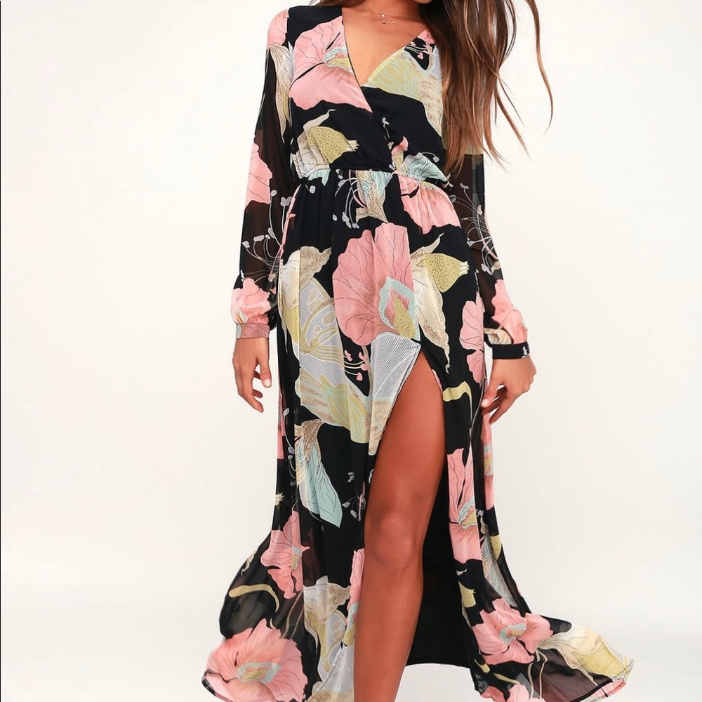 Lulu’s Black Floral Print Maxi Dress